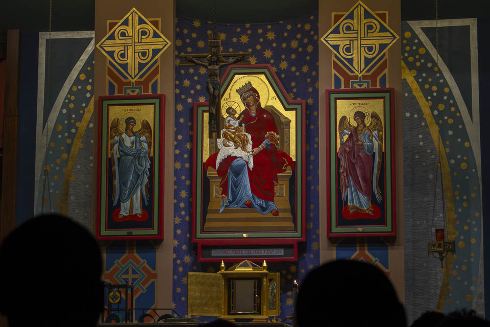 2026-StMary-EasterVigil (44 of 215).jpg